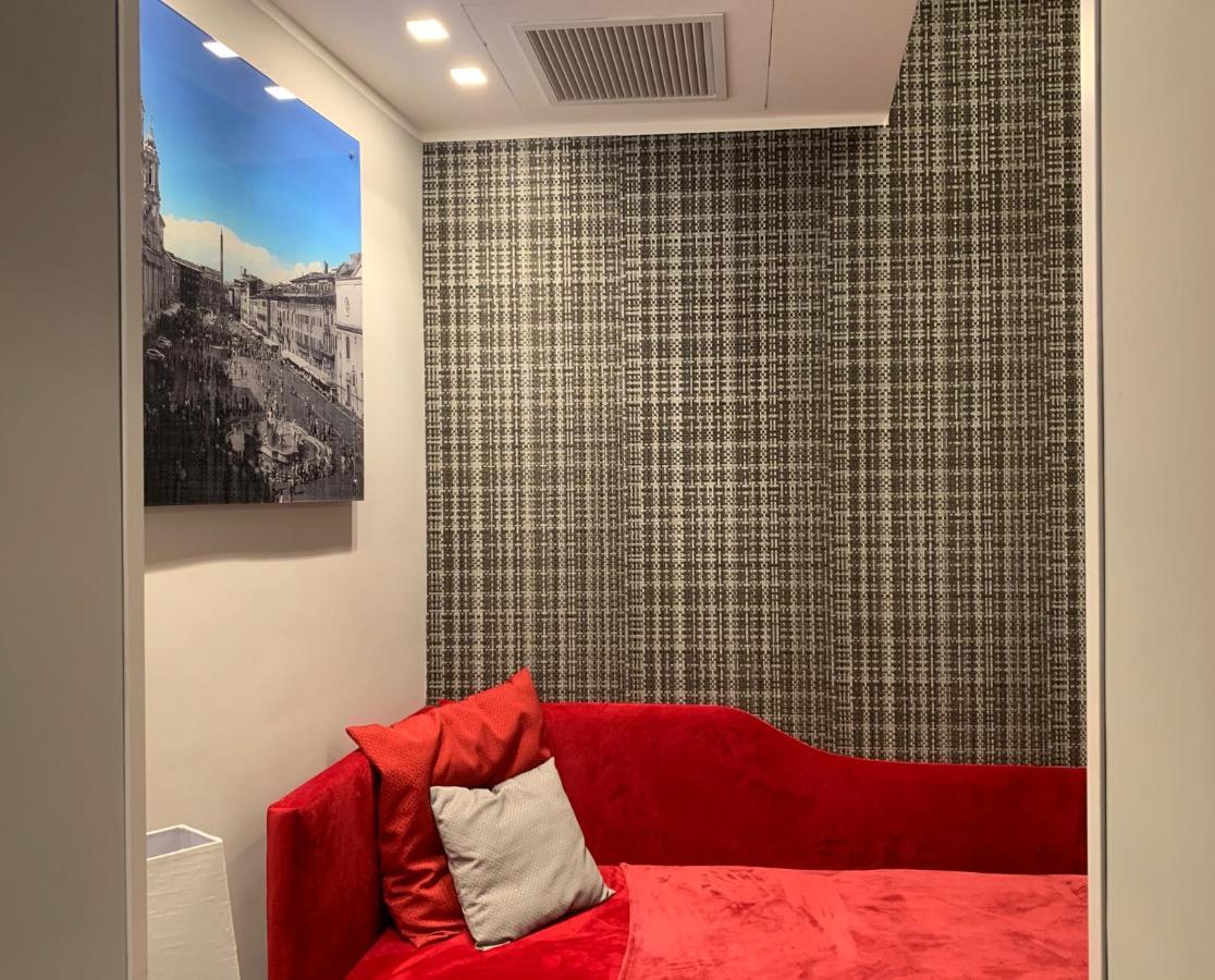 Millina Suites In Navona Rome Exterior photo